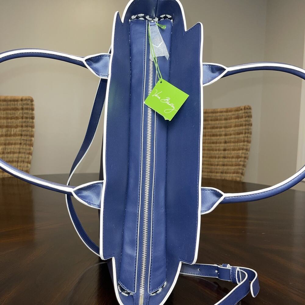 Vera Bradley BRAND NEW WITH TAGS Large Faux Leather Tote - Classic Navy​​​ - Picture 14 of 15
